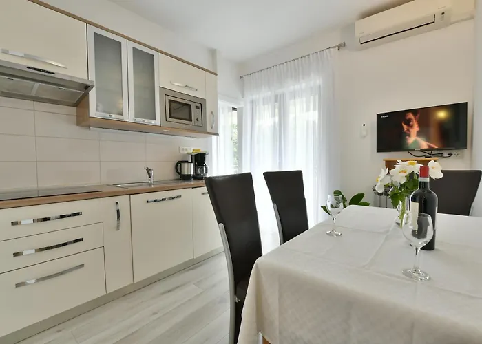 Apartament Marija *